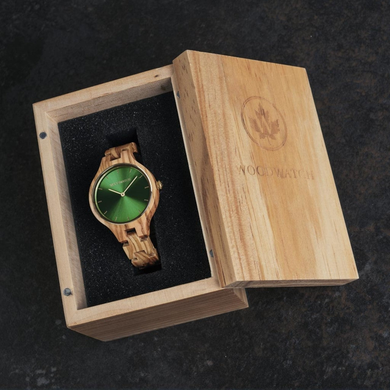Hill(ヒル)/ AURORA collection / WoodWatch